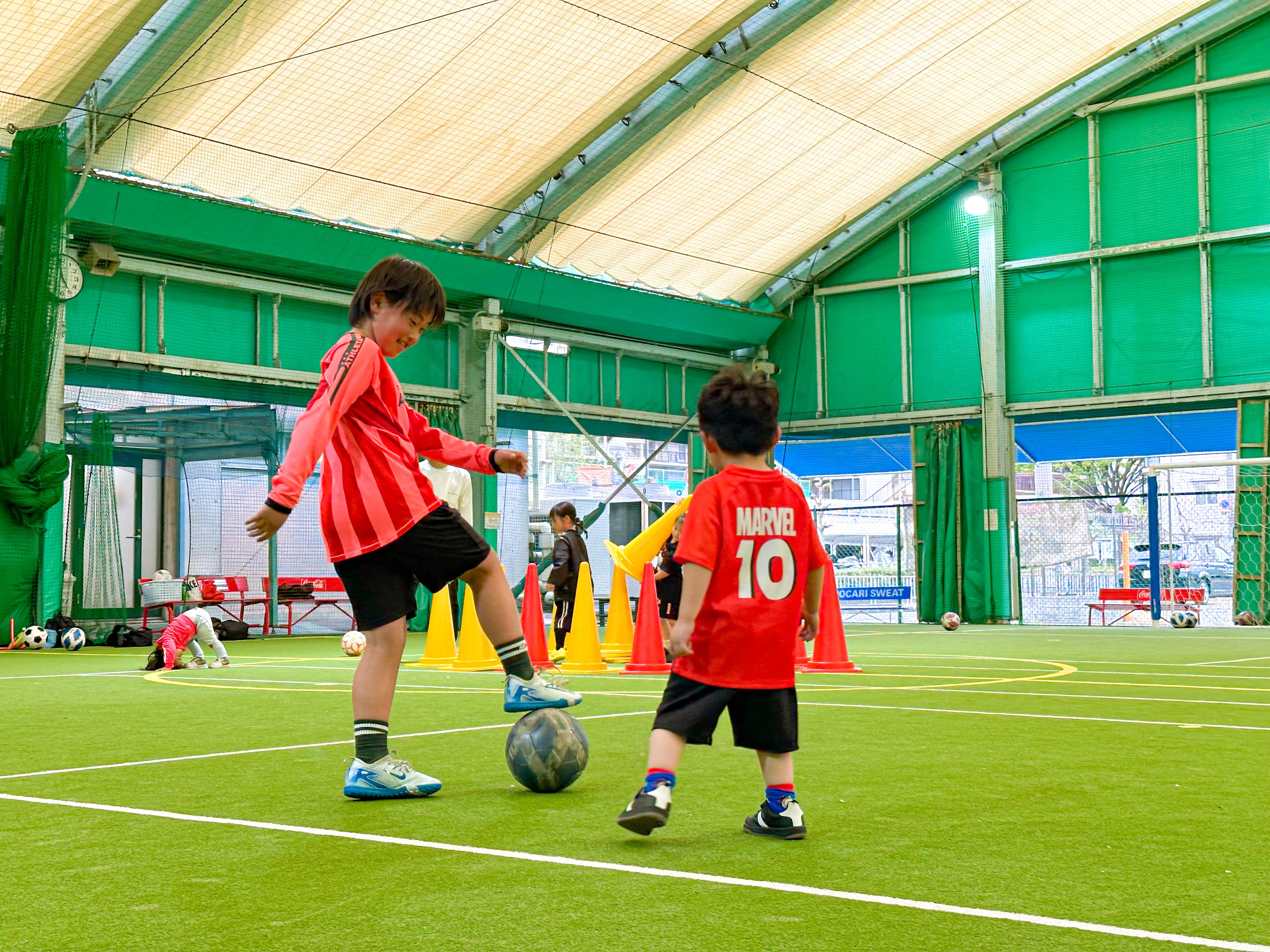 「見る・考える・動く」をセットで学ぶトレーニング